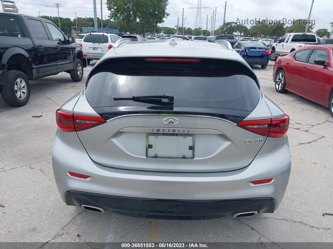 2018 Infiniti Qx30 Essential Silver vin: SJKCH5CP8JA002387