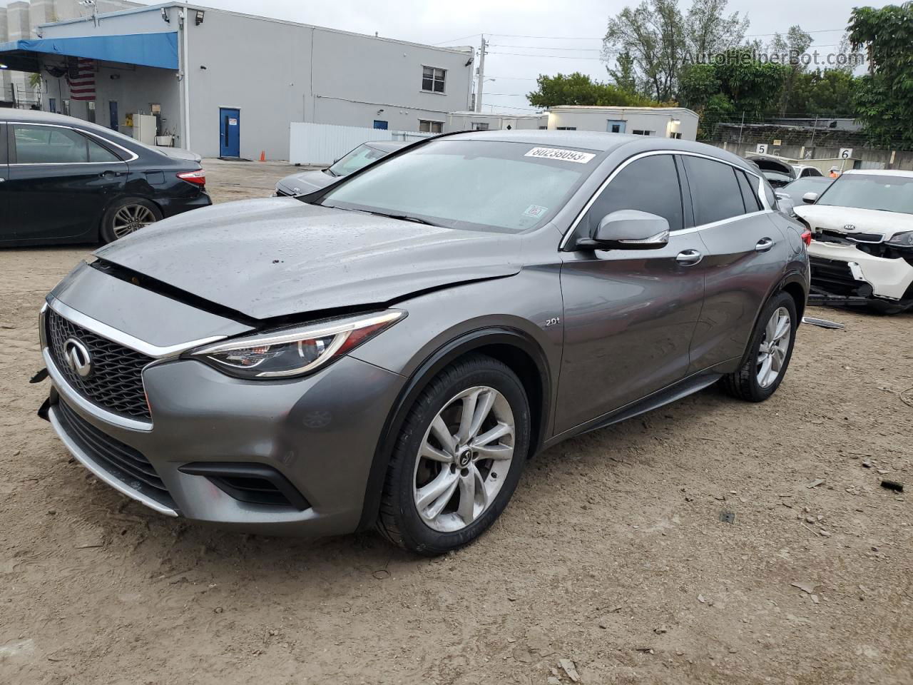 2018 Infiniti Qx30 Base Gray vin: SJKCH5CP8JA049614