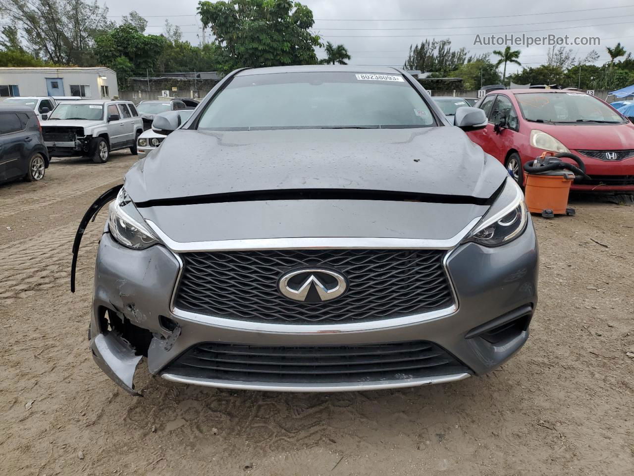 2018 Infiniti Qx30 Base Gray vin: SJKCH5CP8JA049614