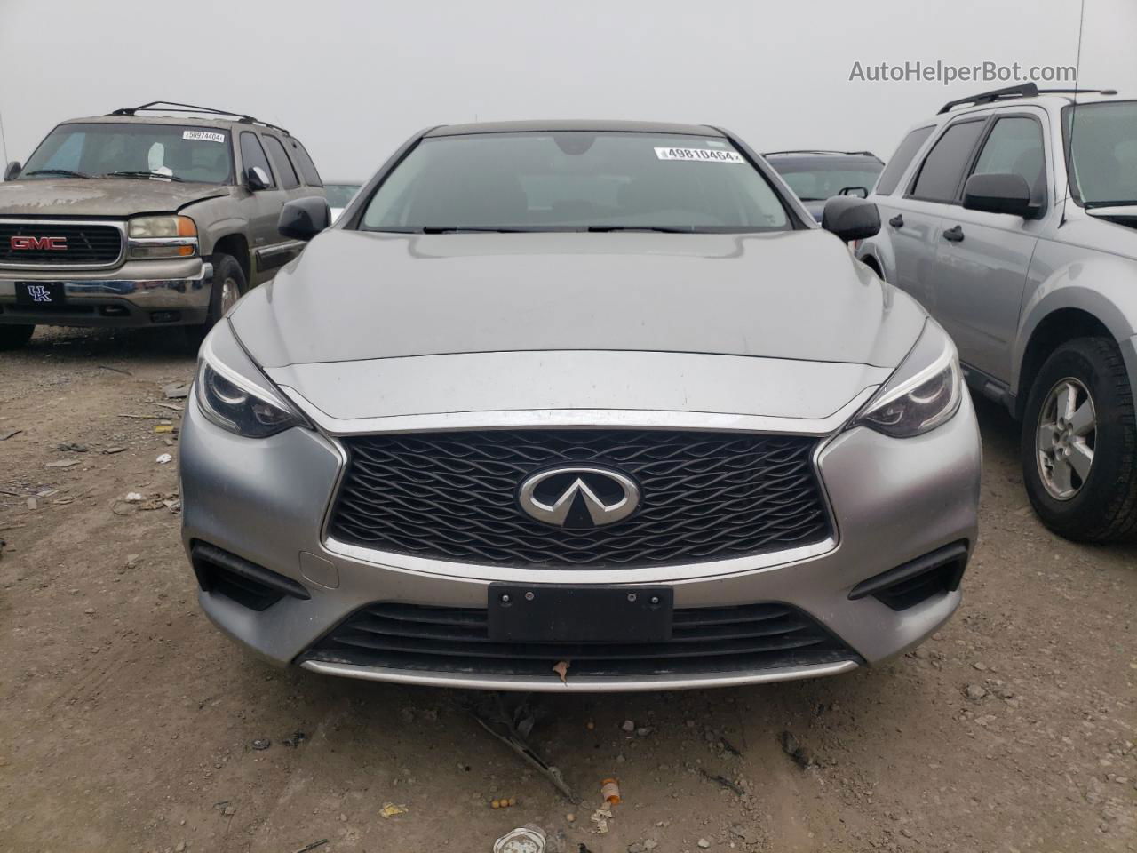 2018 Infiniti Qx30 Base Silver vin: SJKCH5CP8JA058264