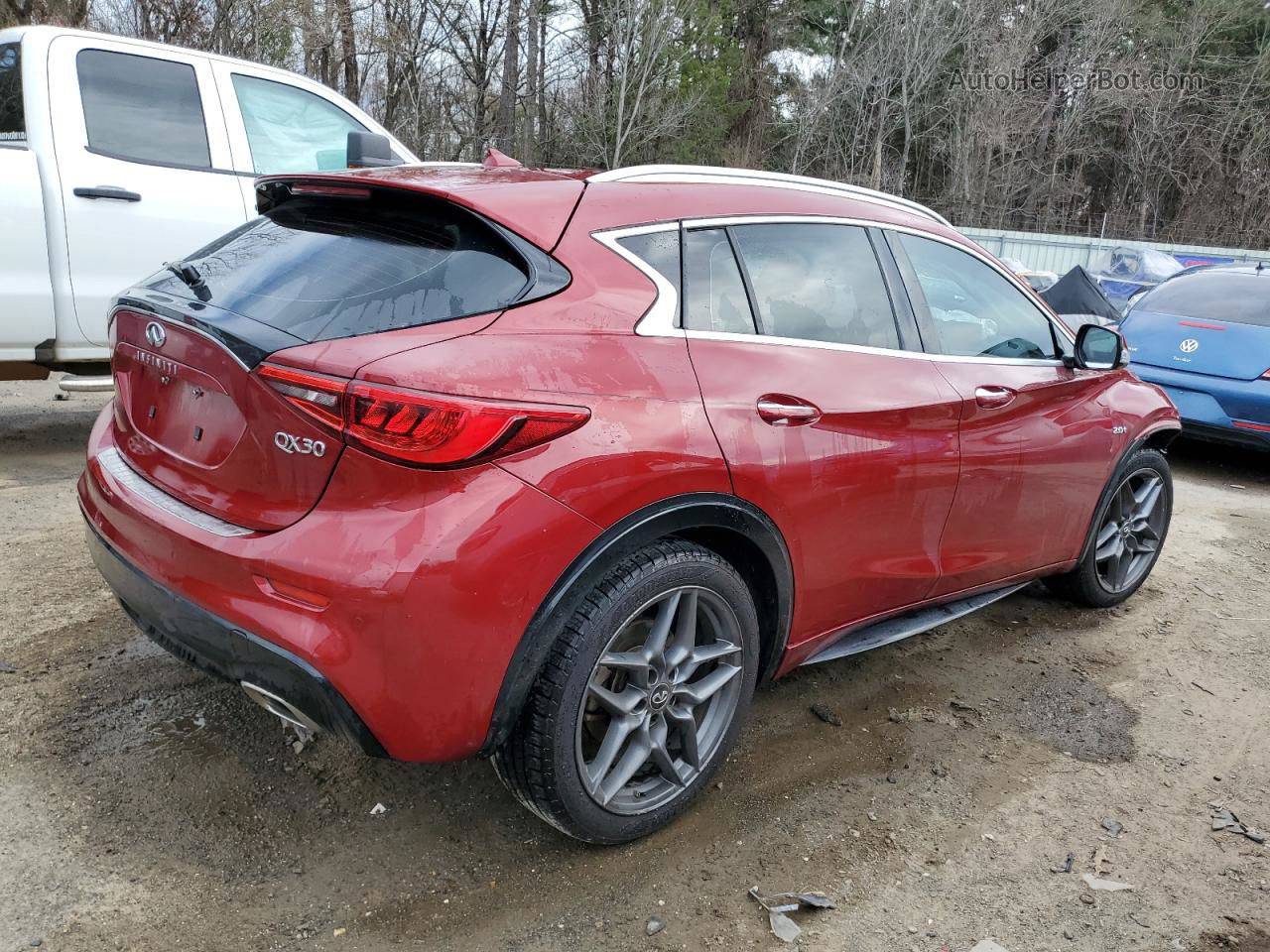 2018 Infiniti Qx30 Base Red vin: SJKCH5CPXJA055494