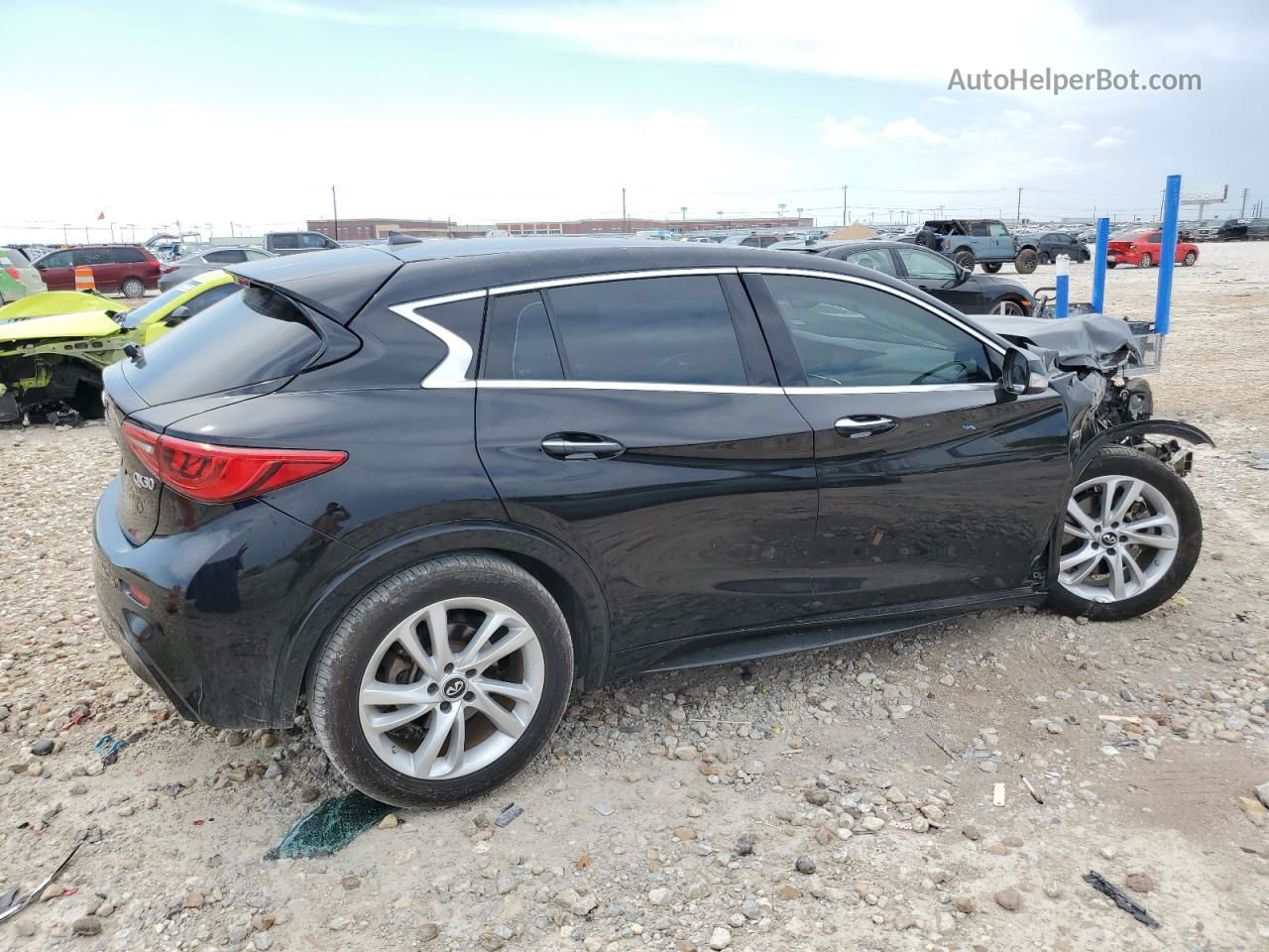 2018 Infiniti Qx30 Base Черный vin: SJKCH5CPXJA057536