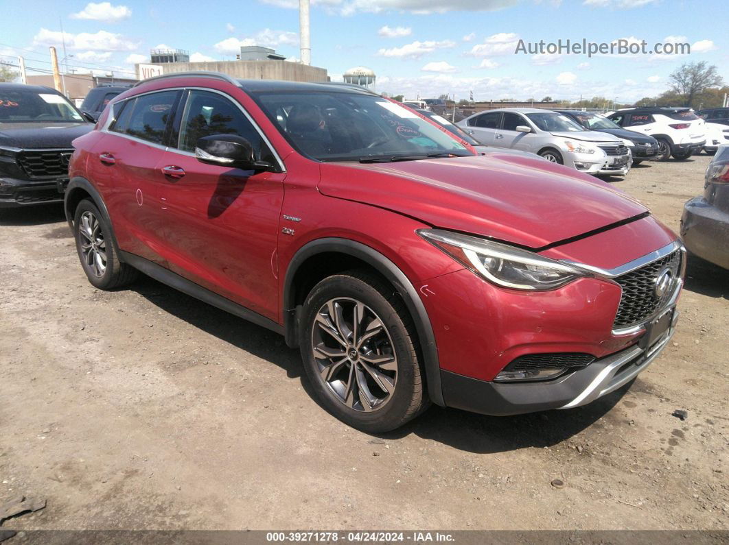 2018 Infiniti Qx30 Premium Red vin: SJKCH5CR3JA042152