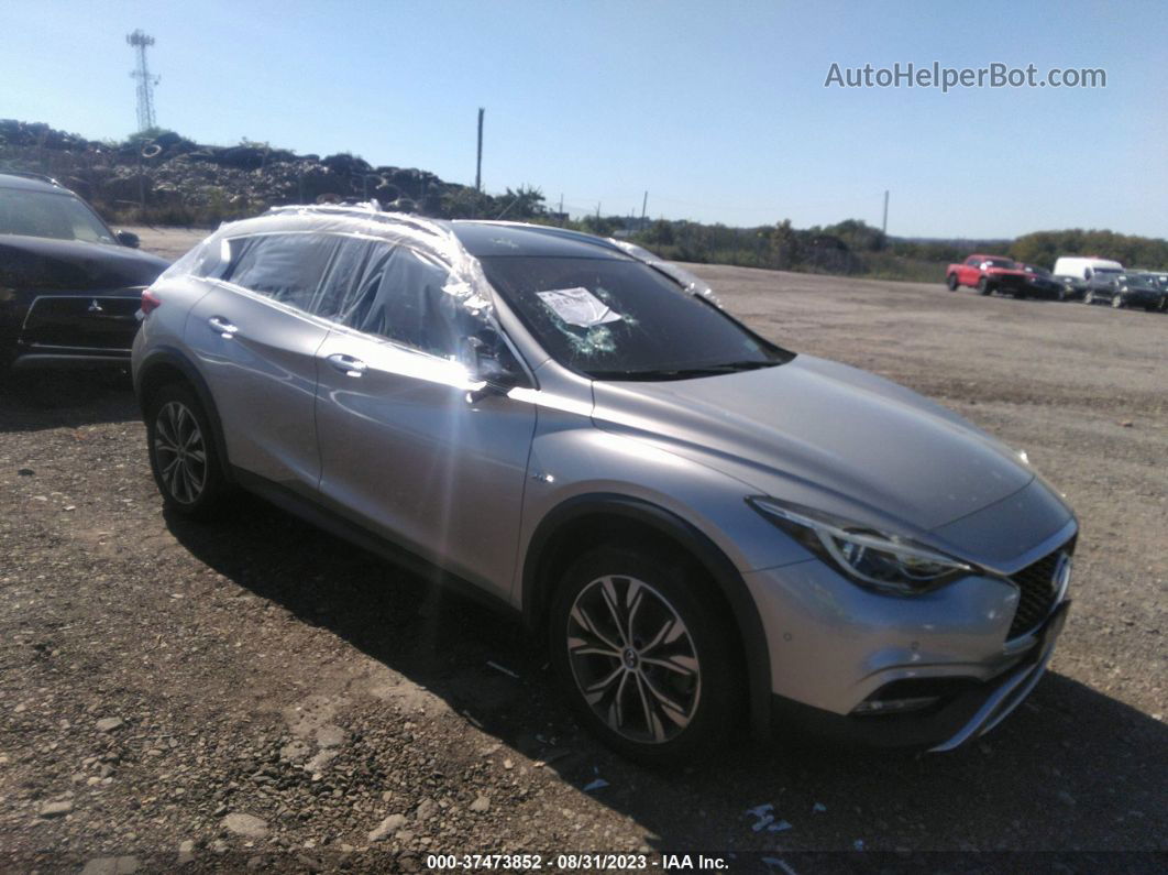 2018 Infiniti Qx30 Premium Silver vin: SJKCH5CR3JA047884