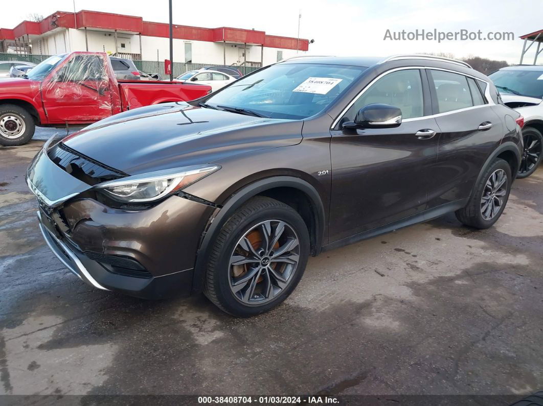 2018 Infiniti Qx30 Luxury Brown vin: SJKCH5CR3JA052261