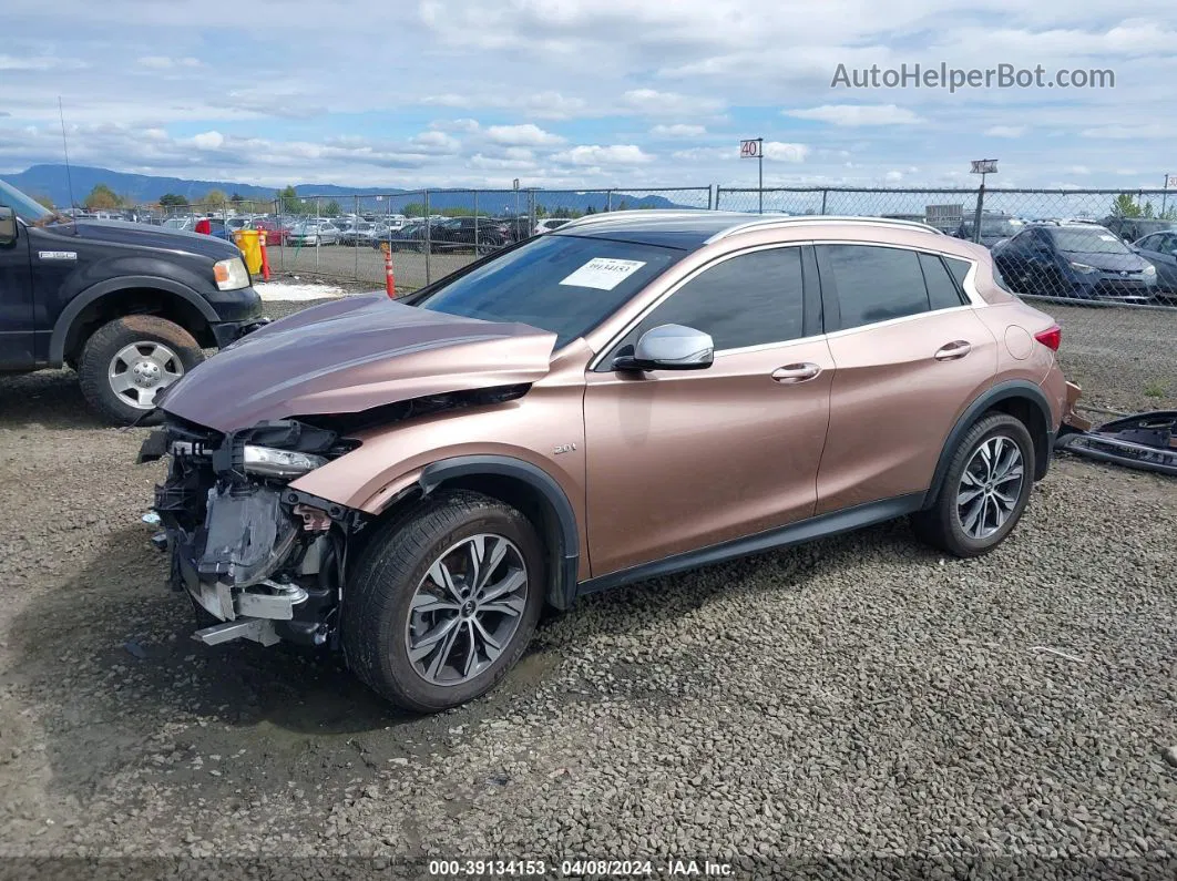 2018 Infiniti Qx30 Premium Champagne vin: SJKCH5CR3JA055676