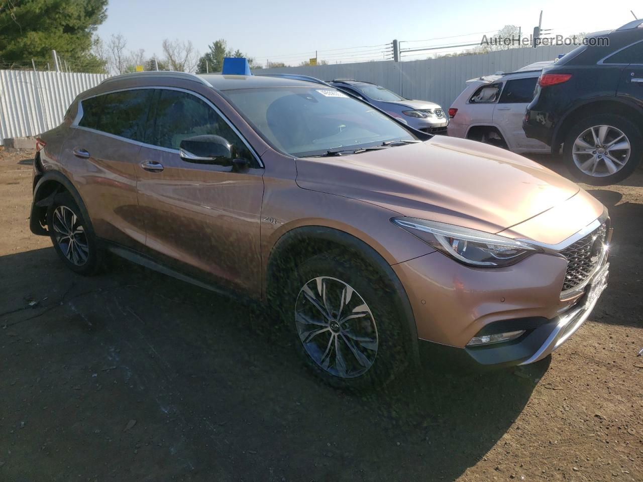 2018 Infiniti Qx30 Base Brown vin: SJKCH5CR4JA040720