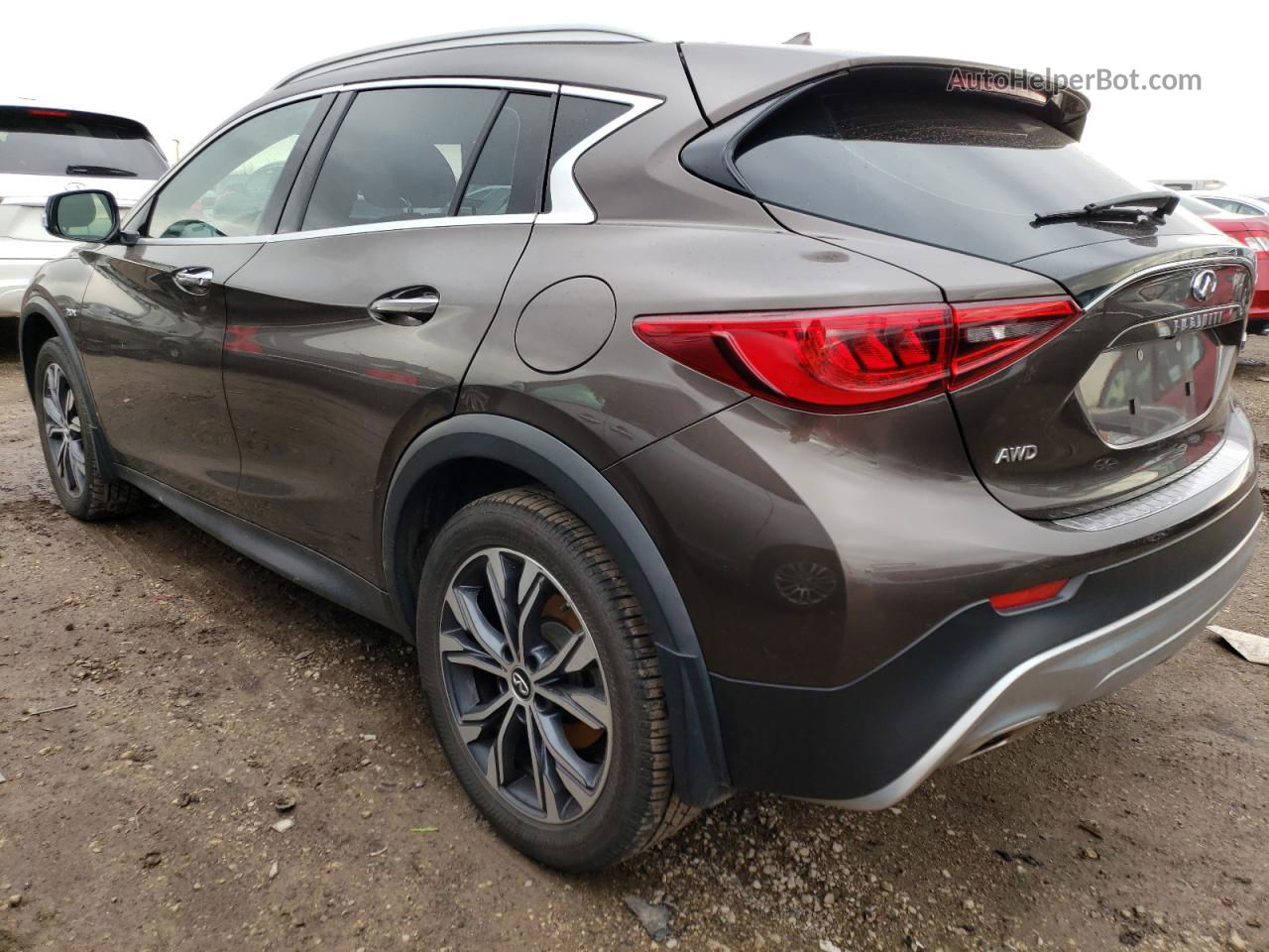 2018 Infiniti Qx30 Base Коричневый vin: SJKCH5CR4JA041088