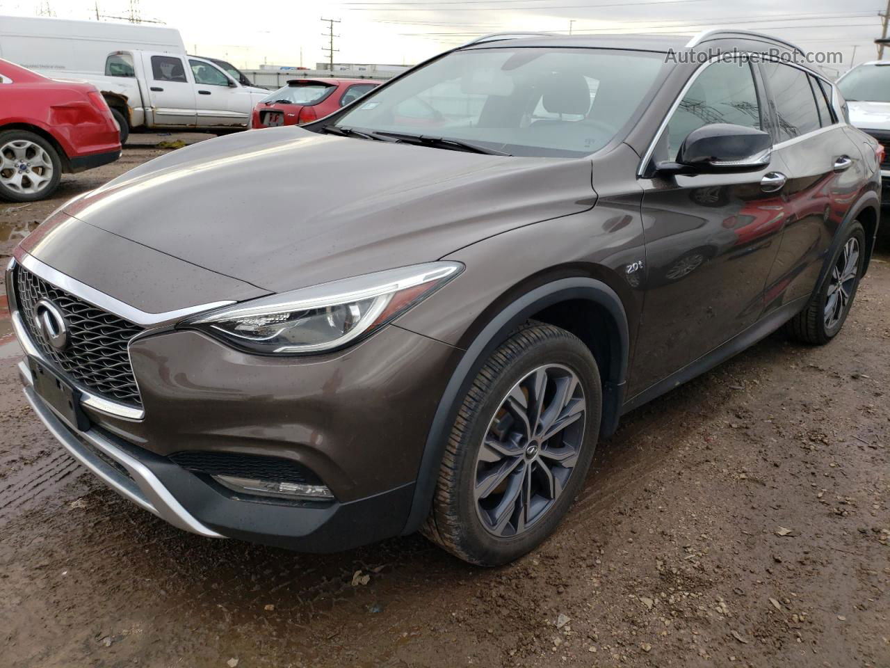 2018 Infiniti Qx30 Base Коричневый vin: SJKCH5CR4JA041088