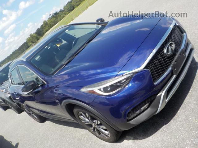 2018 Infiniti Qx30 Premium Blue vin: SJKCH5CR4JA045173