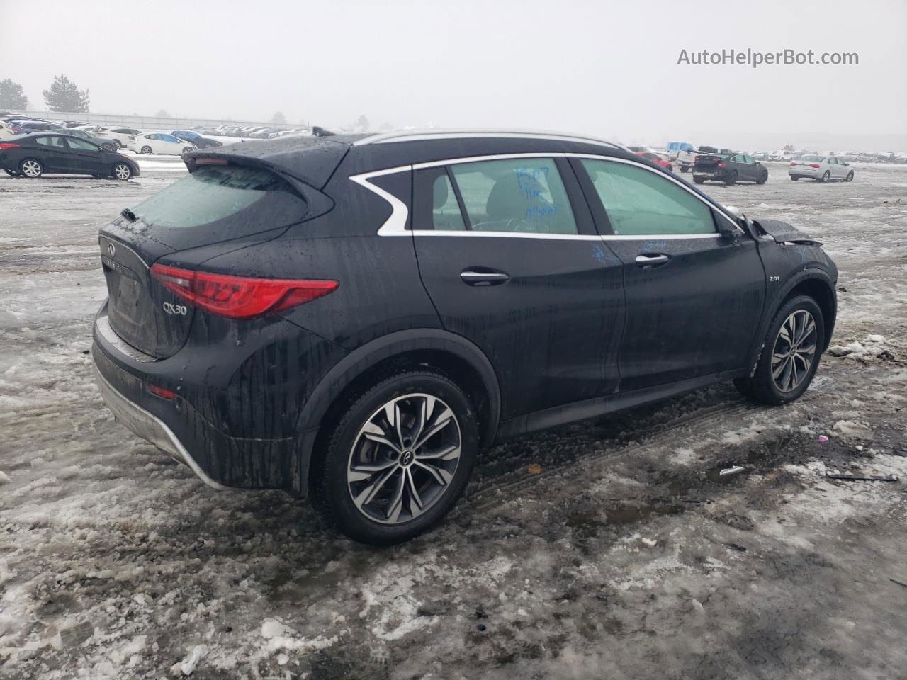 2018 Infiniti Qx30 Base Black vin: SJKCH5CR4JA056707