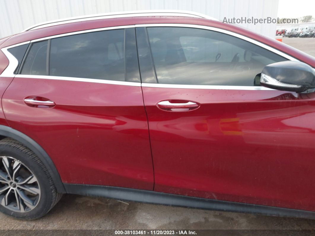 2018 Infiniti Qx30 Premium Red vin: SJKCH5CR7JA049489