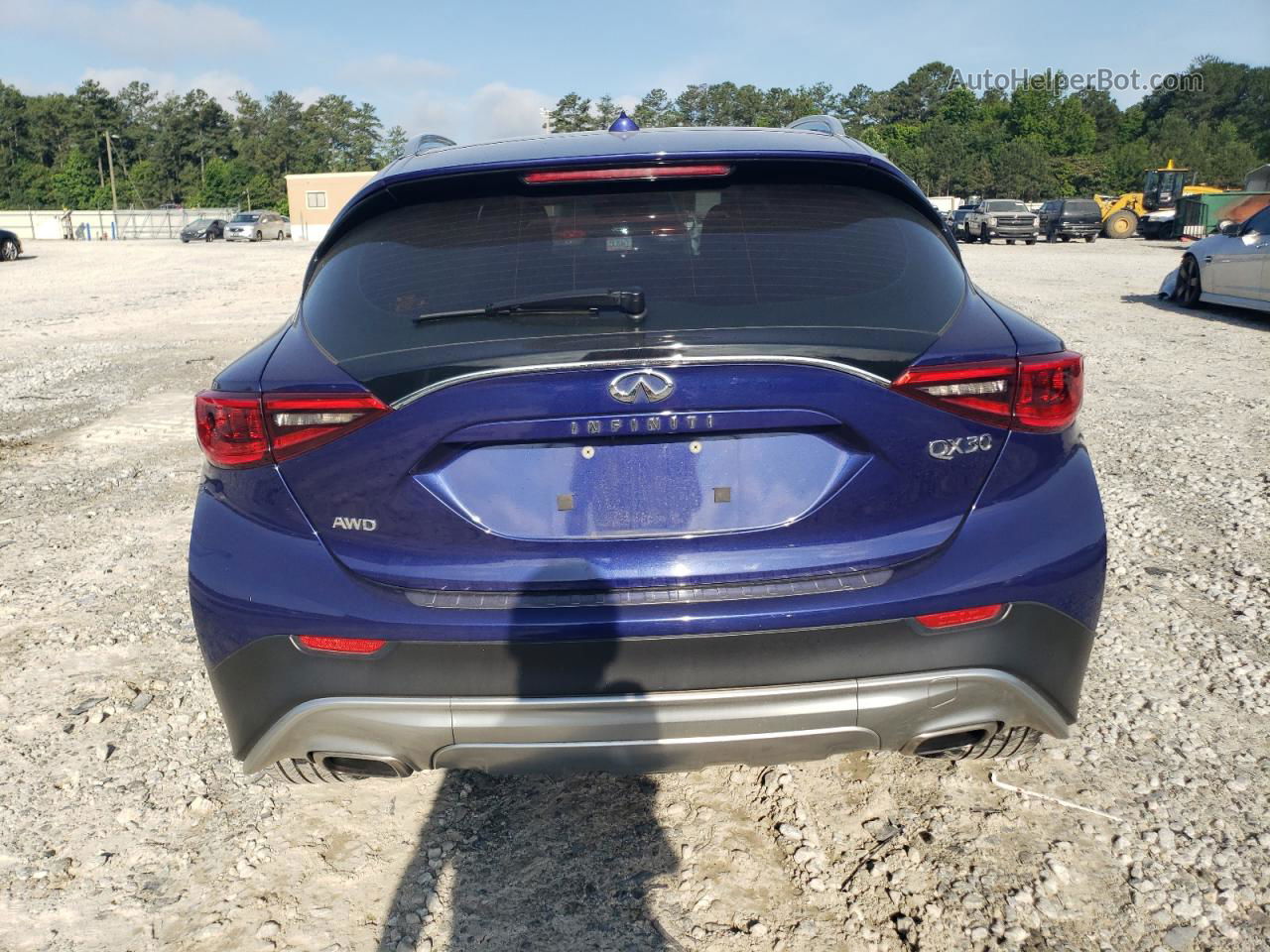 2018 Infiniti Qx30 Base Blue vin: SJKCH5CR8JA052501