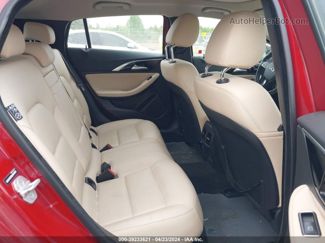 2018 Infiniti Qx30 Premium Red vin: SJKCH5CR9JA045900