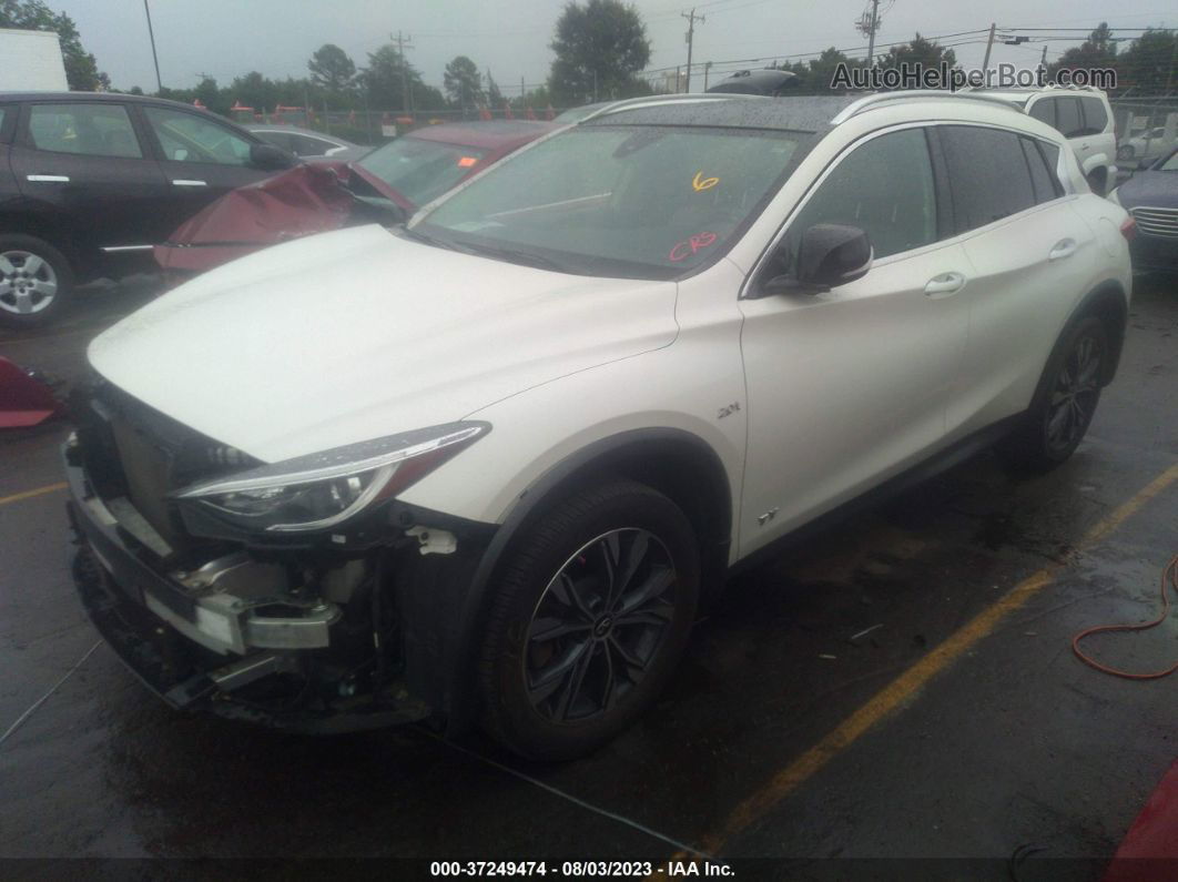 2018 Infiniti Qx30 Premium White vin: SJKCH5CR9JA046495