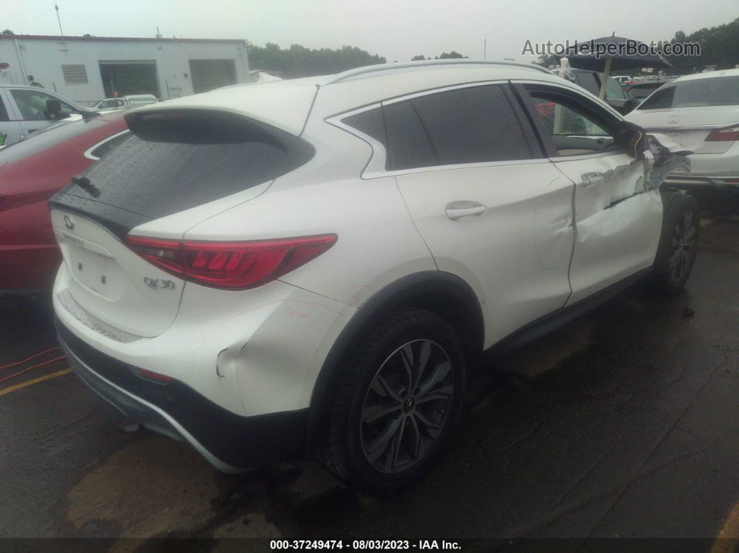 2018 Infiniti Qx30 Premium Белый vin: SJKCH5CR9JA046495