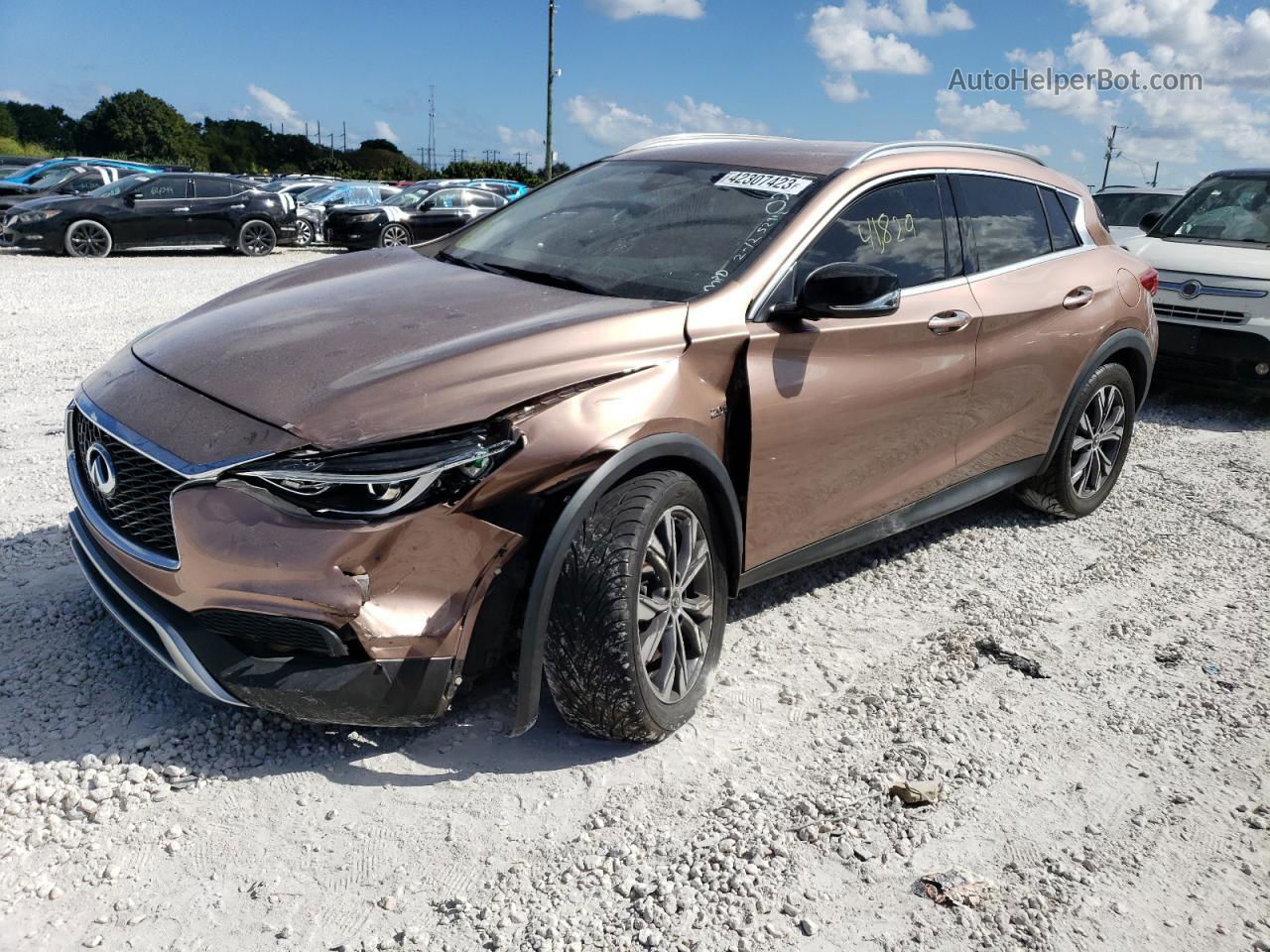 2018 Infiniti Qx30 Base Розовый vin: SJKCH5CR9JA050224