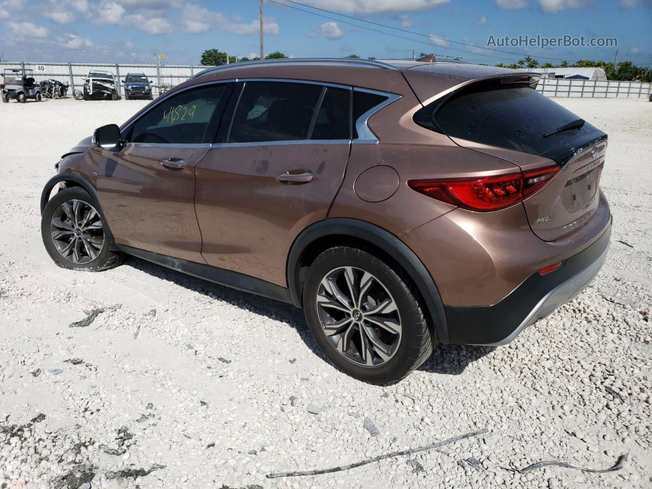 2018 Infiniti Qx30 Base Pink vin: SJKCH5CR9JA050224