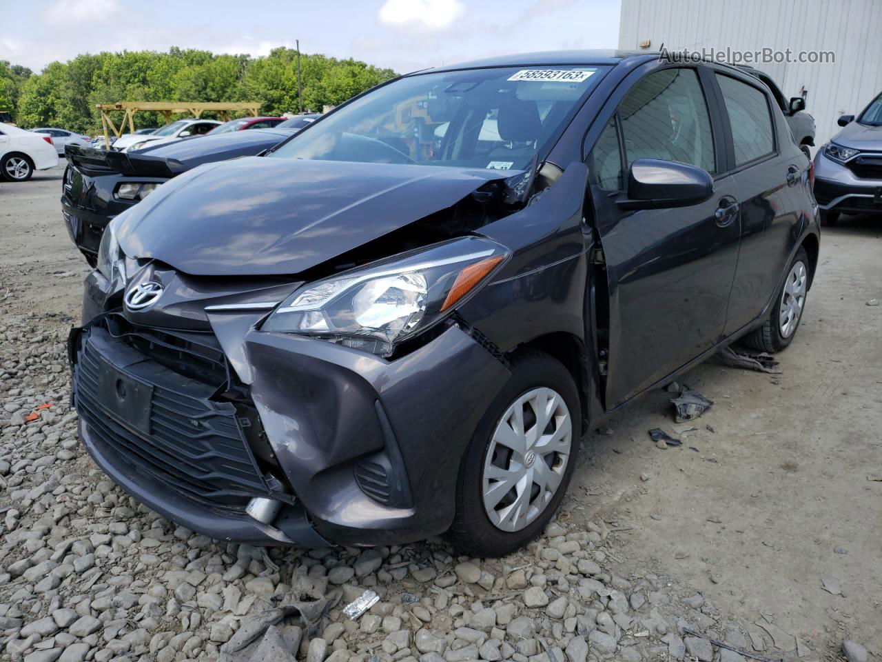 2018 Toyota Yaris L Серый vin: VNKKTUD30JA096372