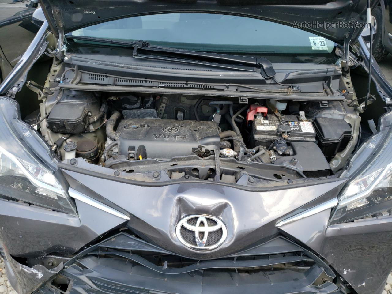 2018 Toyota Yaris L Gray vin: VNKKTUD30JA096372