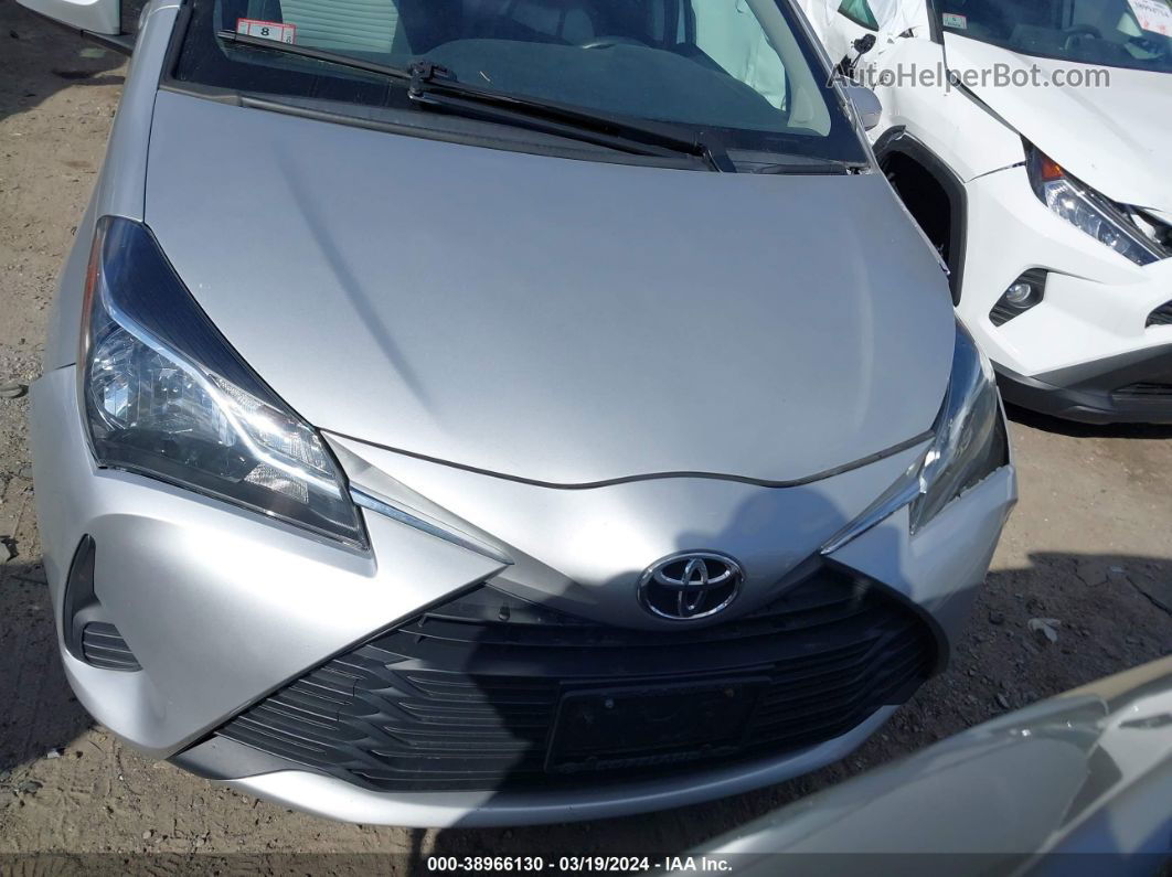 2018 Toyota Yaris Le Silver vin: VNKKTUD32JA096650