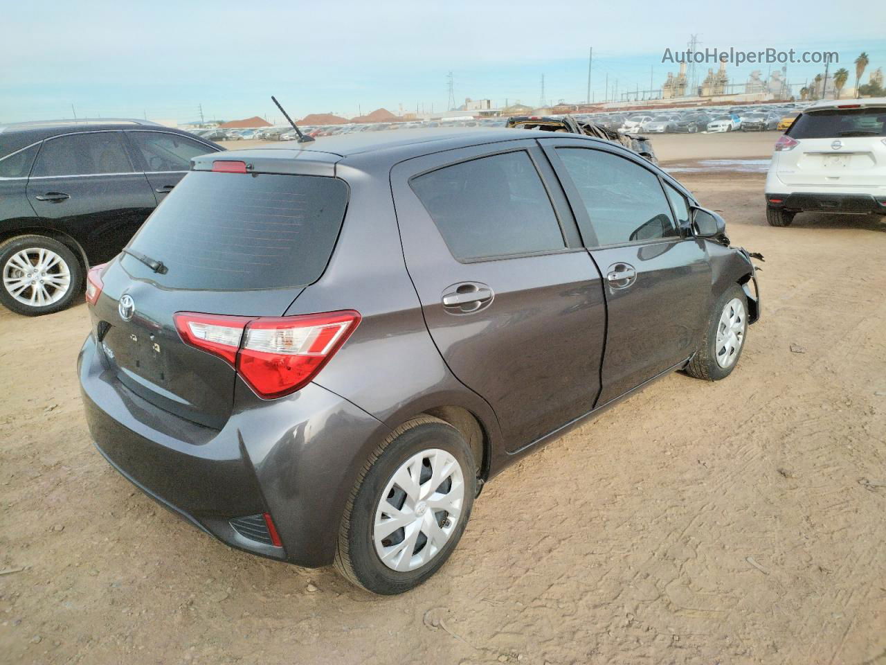 2018 Toyota Yaris L Gray vin: VNKKTUD33JA097130