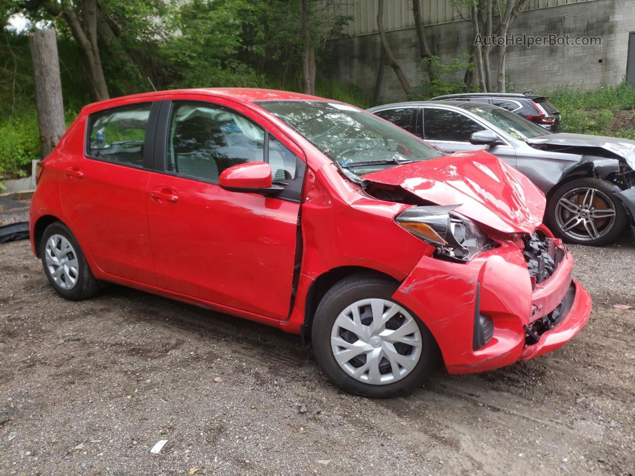 2019 Toyota Yaris L Red vin: VNKKTUD33KA105373