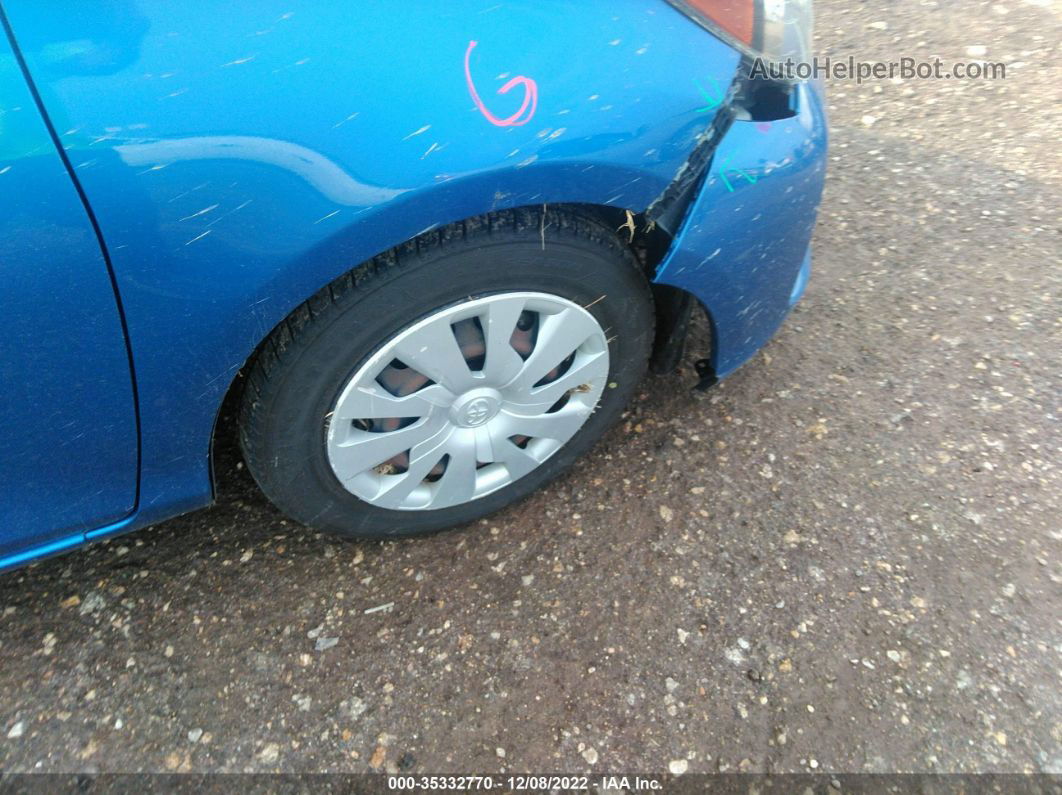 2022 toyota yaris hatchback blue