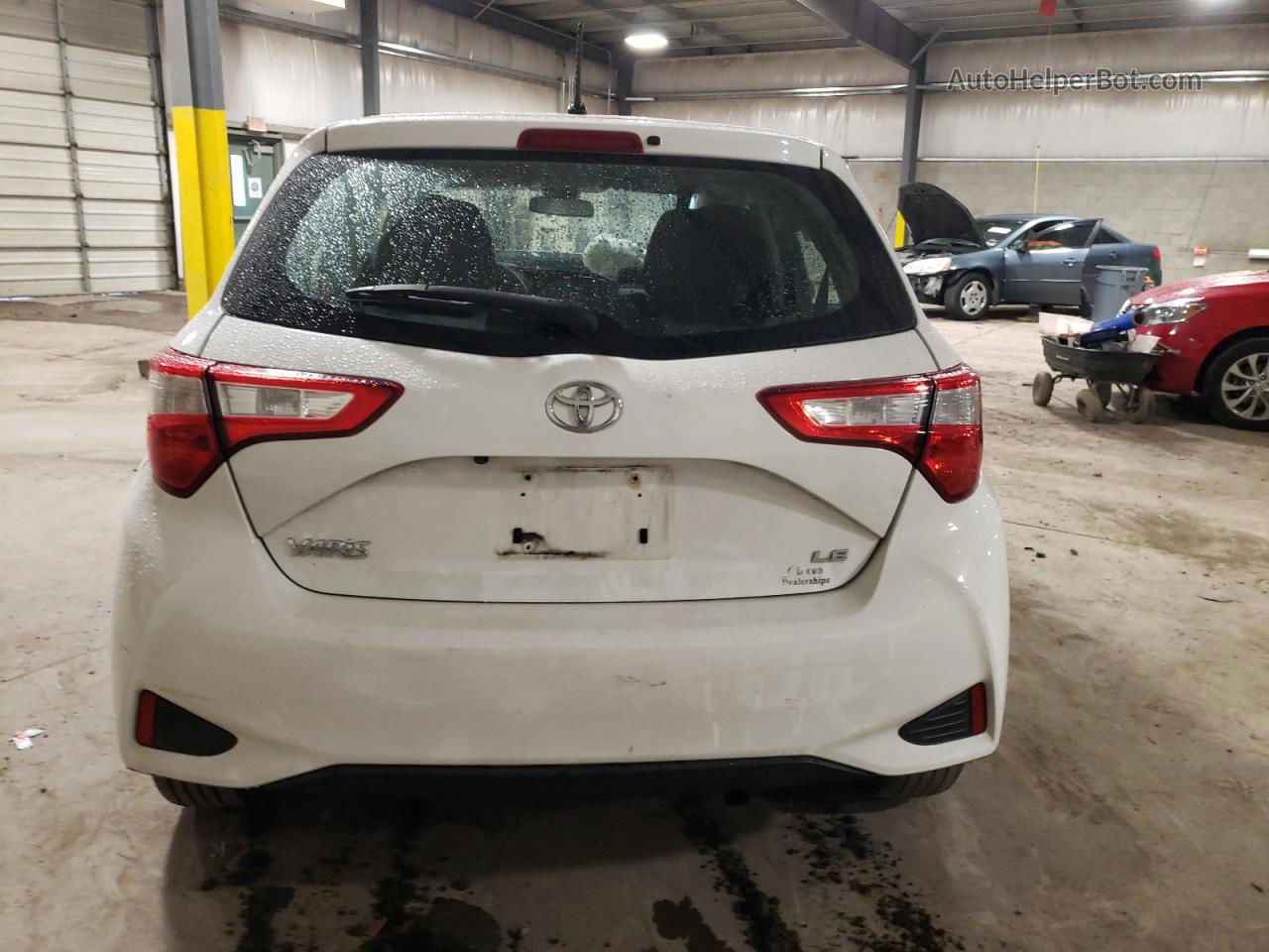 2018 Toyota Yaris L White vin: VNKKTUD37JA092898