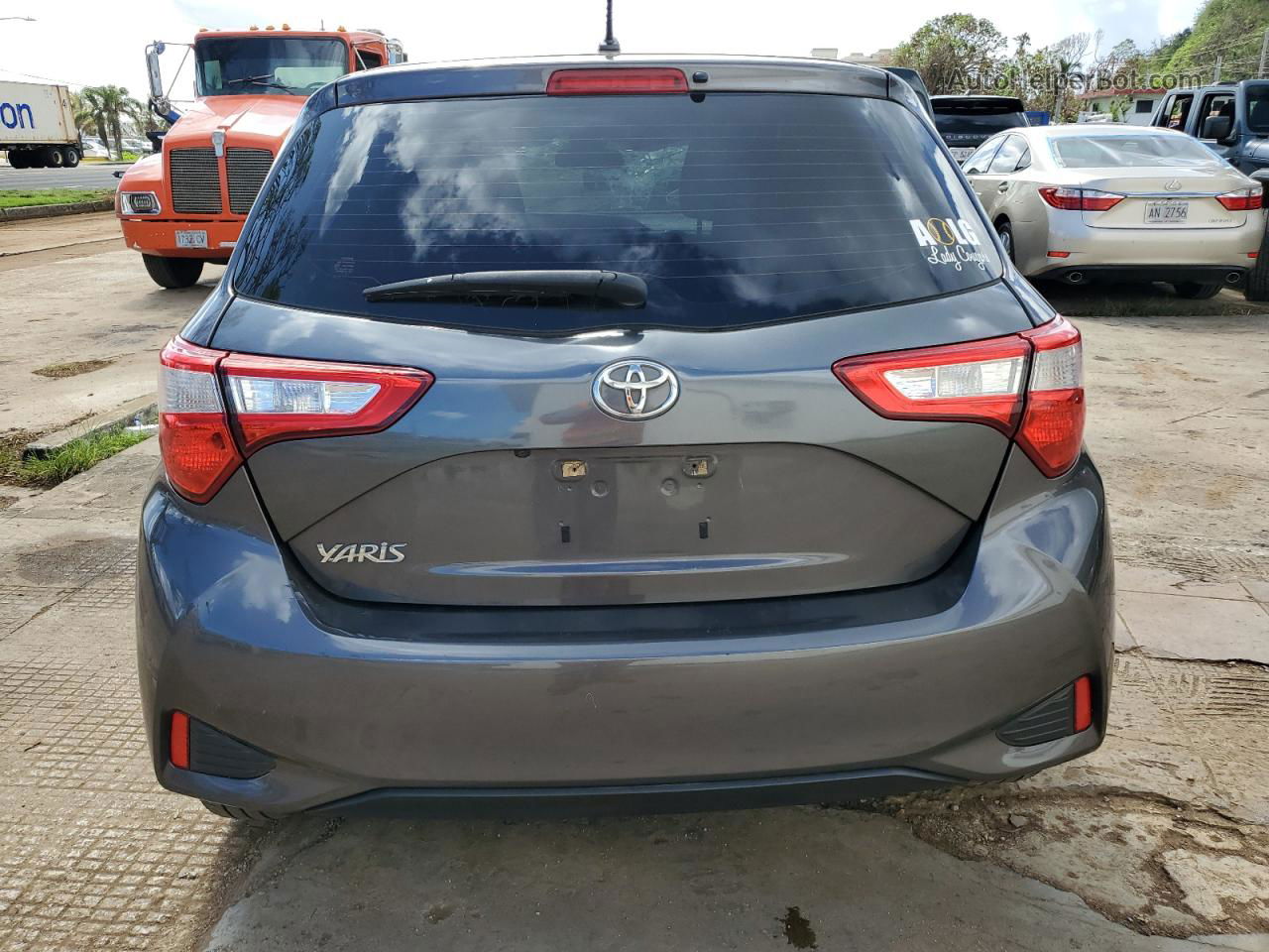 2018 Toyota Yaris L Угольный vin: VNKKTUD37JA095042