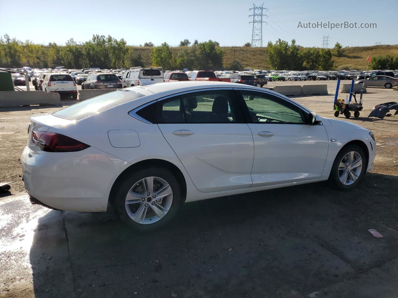 2018 Buick Regal Preferred White vin: W04GL6SX0J1134385