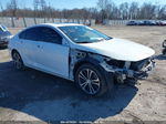 2018 Buick Regal Sportback Preferred Ii White vin: W04GM6SX5J1128336