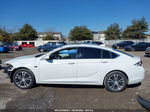 2018 Buick Regal Sportback Preferred Ii White vin: W04GM6SX5J1128336