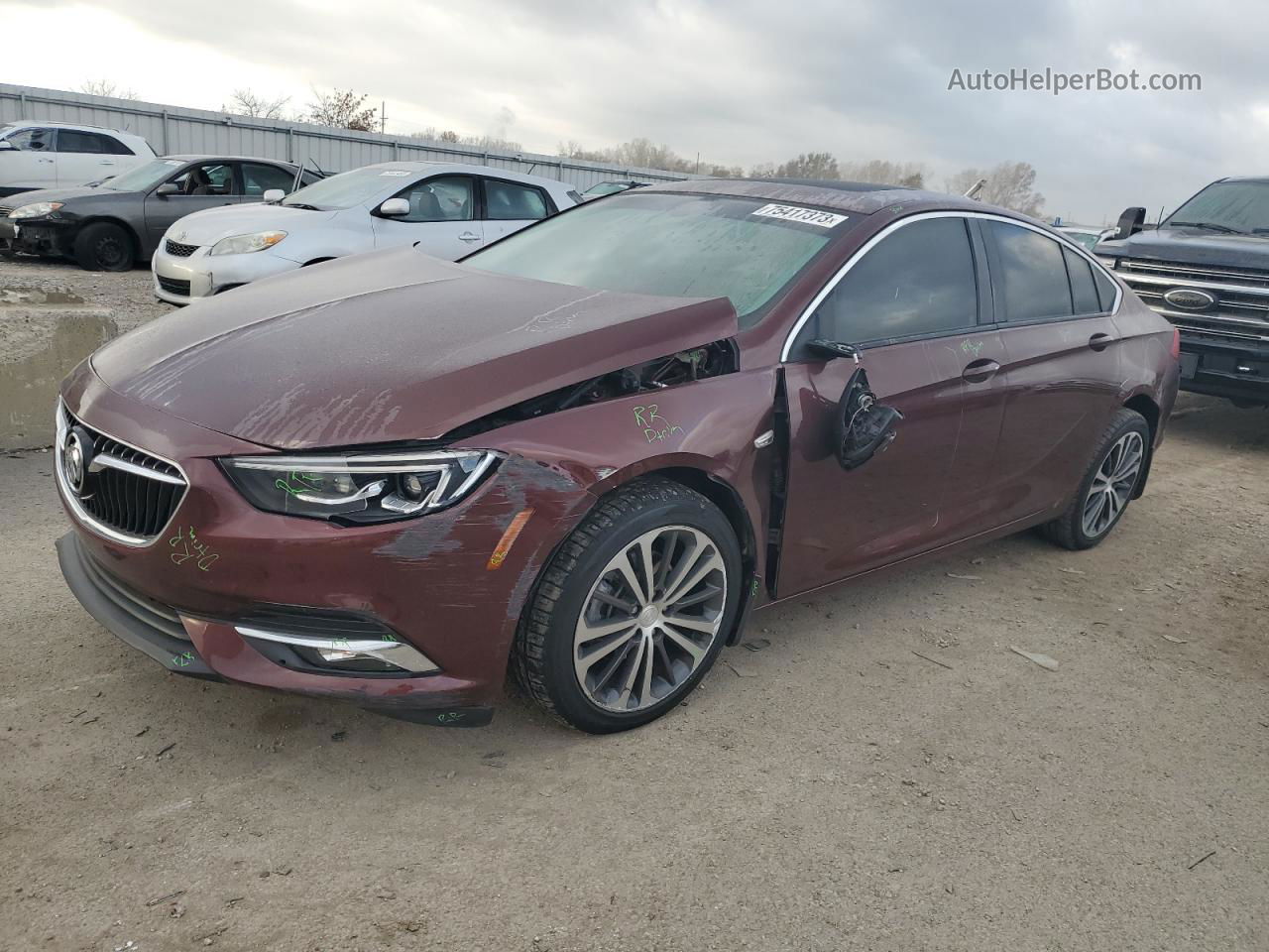 2018 Buick Regal Essence Burgundy vin: W04GP6SX3J1065096