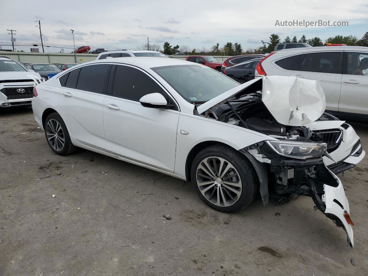 2018 Buick Regal Essence White vin: W04GP6SX3J1128259