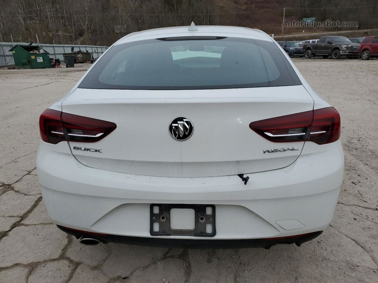 2018 Buick Regal Essence White vin: W04GP6SX5J1109471