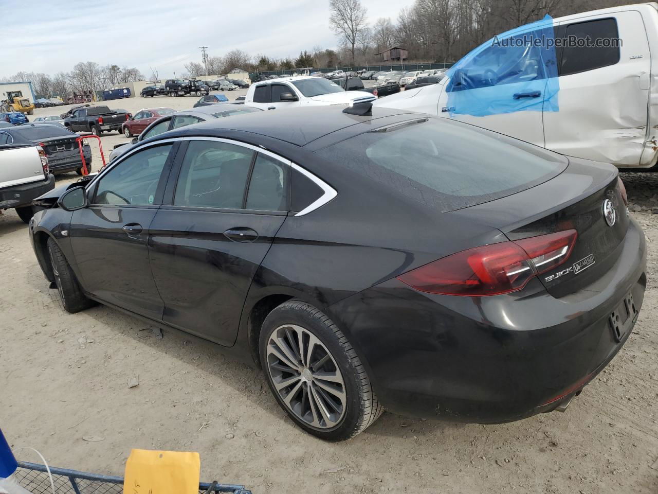 2018 Buick Regal Essence Черный vin: W04GP6SX7J1120942