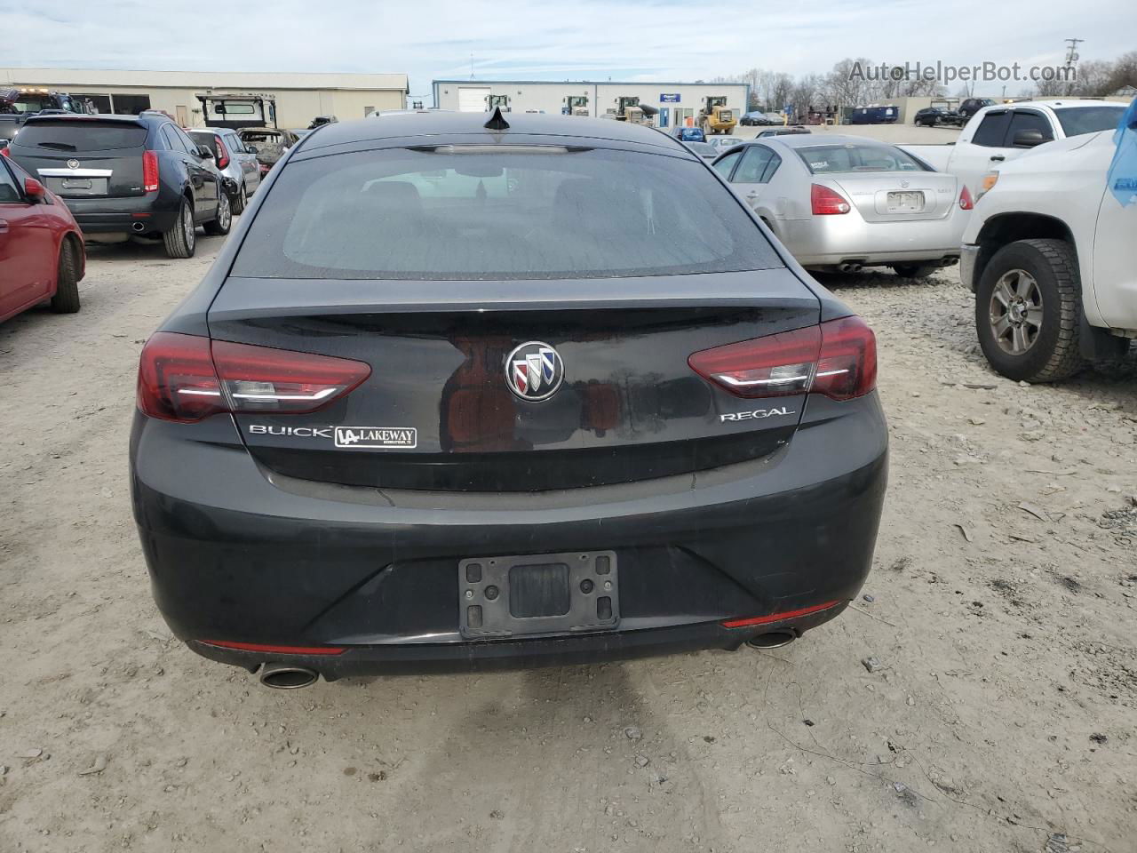 2018 Buick Regal Essence Черный vin: W04GP6SX7J1120942