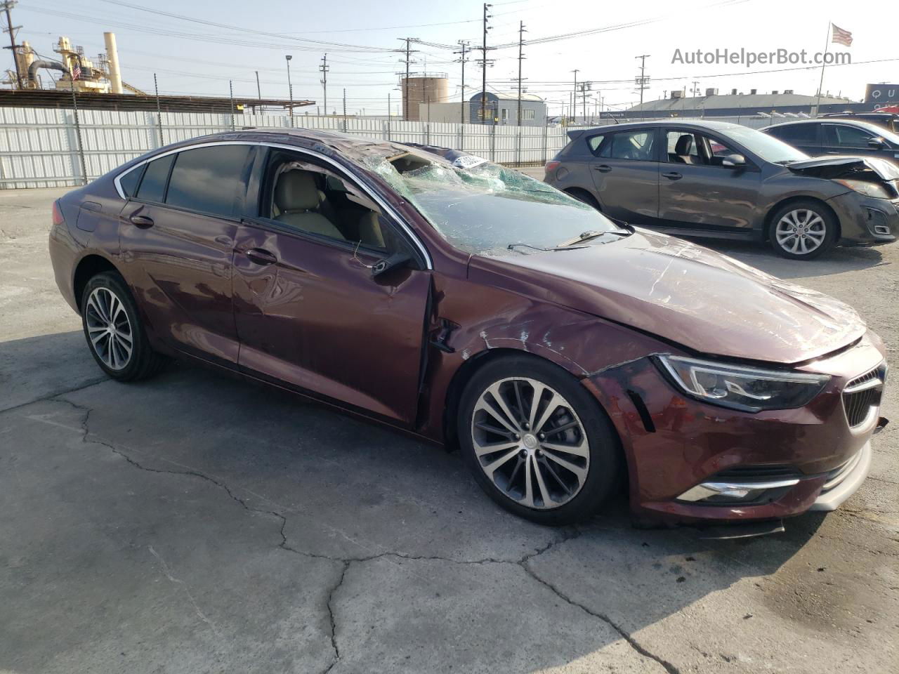 2018 Buick Regal Essence Burgundy vin: W04GP6SX8J1134221