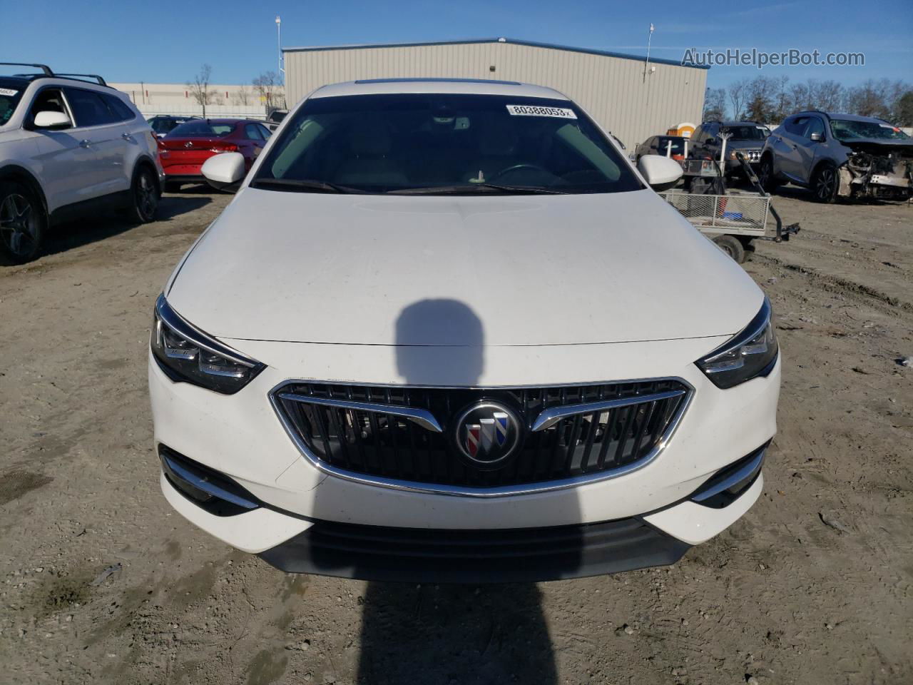 2018 Buick Regal Essence White vin: W04GP6SXXJ1088746