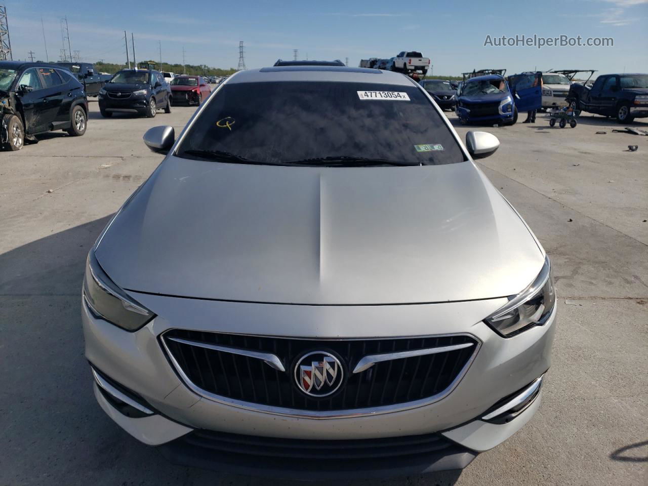 2018 Buick Regal Essence Silver vin: W04GP6SXXJ1121812