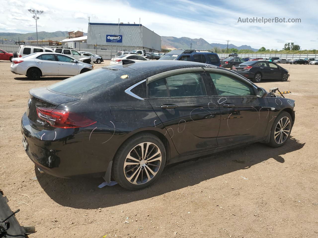 2018 Buick Regal Essence Black vin: W04GR6SX0J1111994