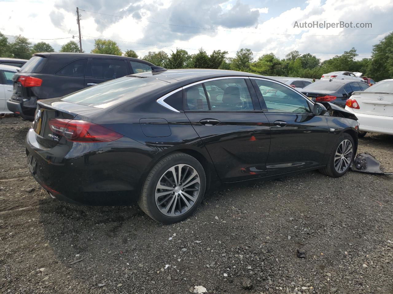 2018 Buick Regal Essence Black vin: W04GR6SX5J1126099