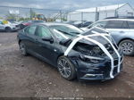 2018 Buick Regal Sportback Essence Black vin: W04GR6SXXJ1092080