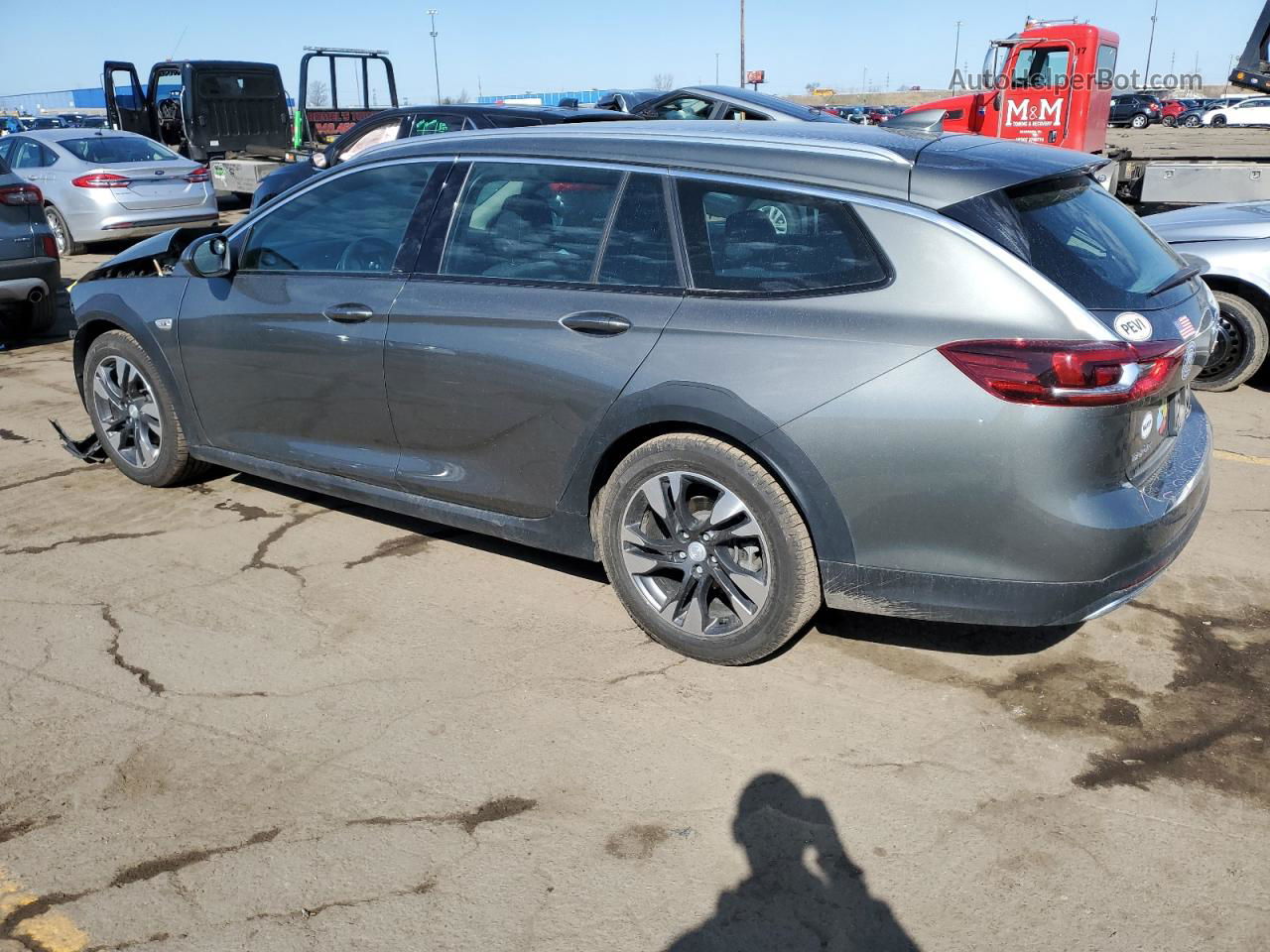 2018 Buick Regal Tourx Preferred Угольный vin: W04GU8SX0J1173888