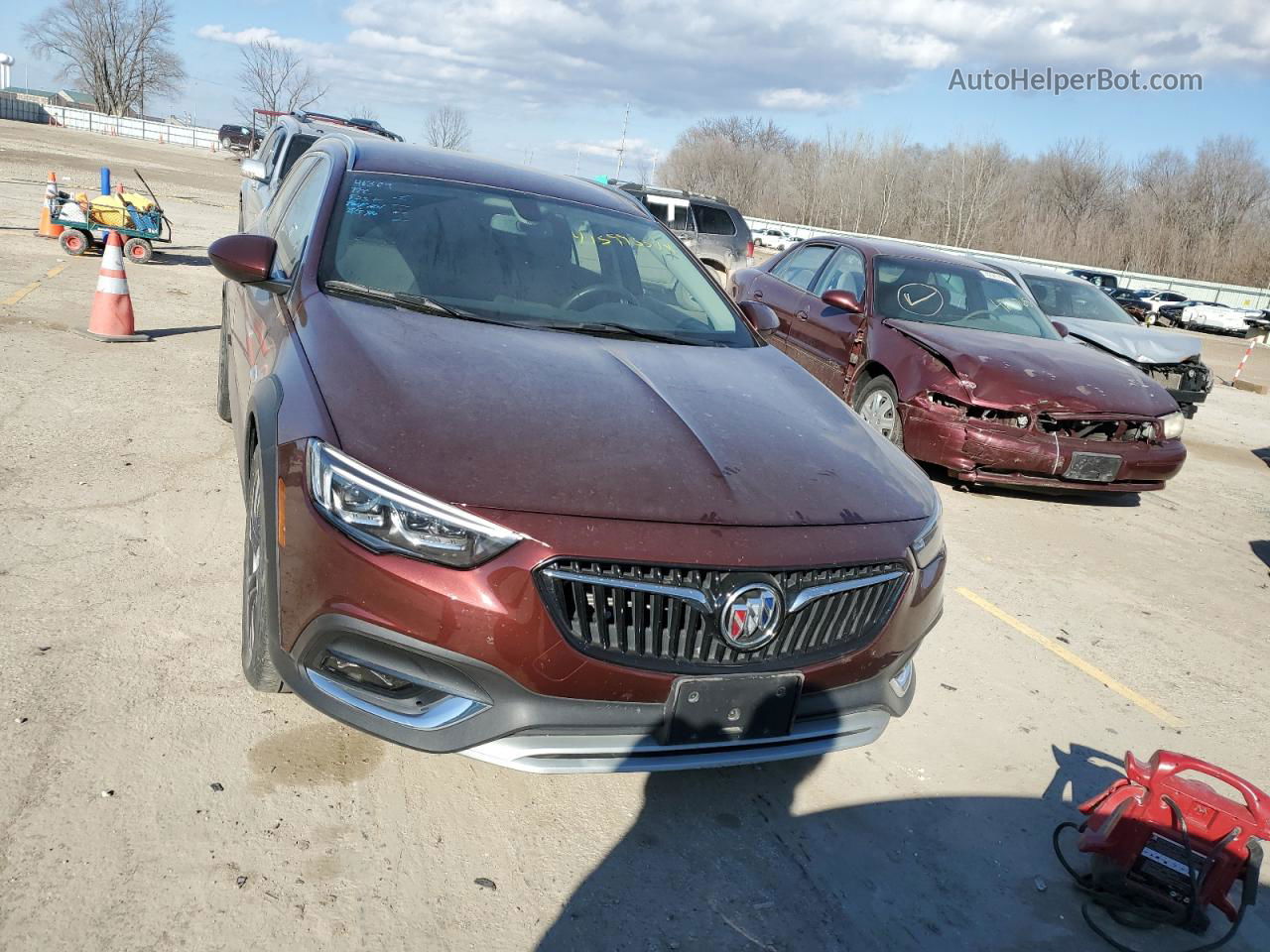 2018 Buick Regal Tourx Preferred Brown vin: W04GU8SX0J1176564