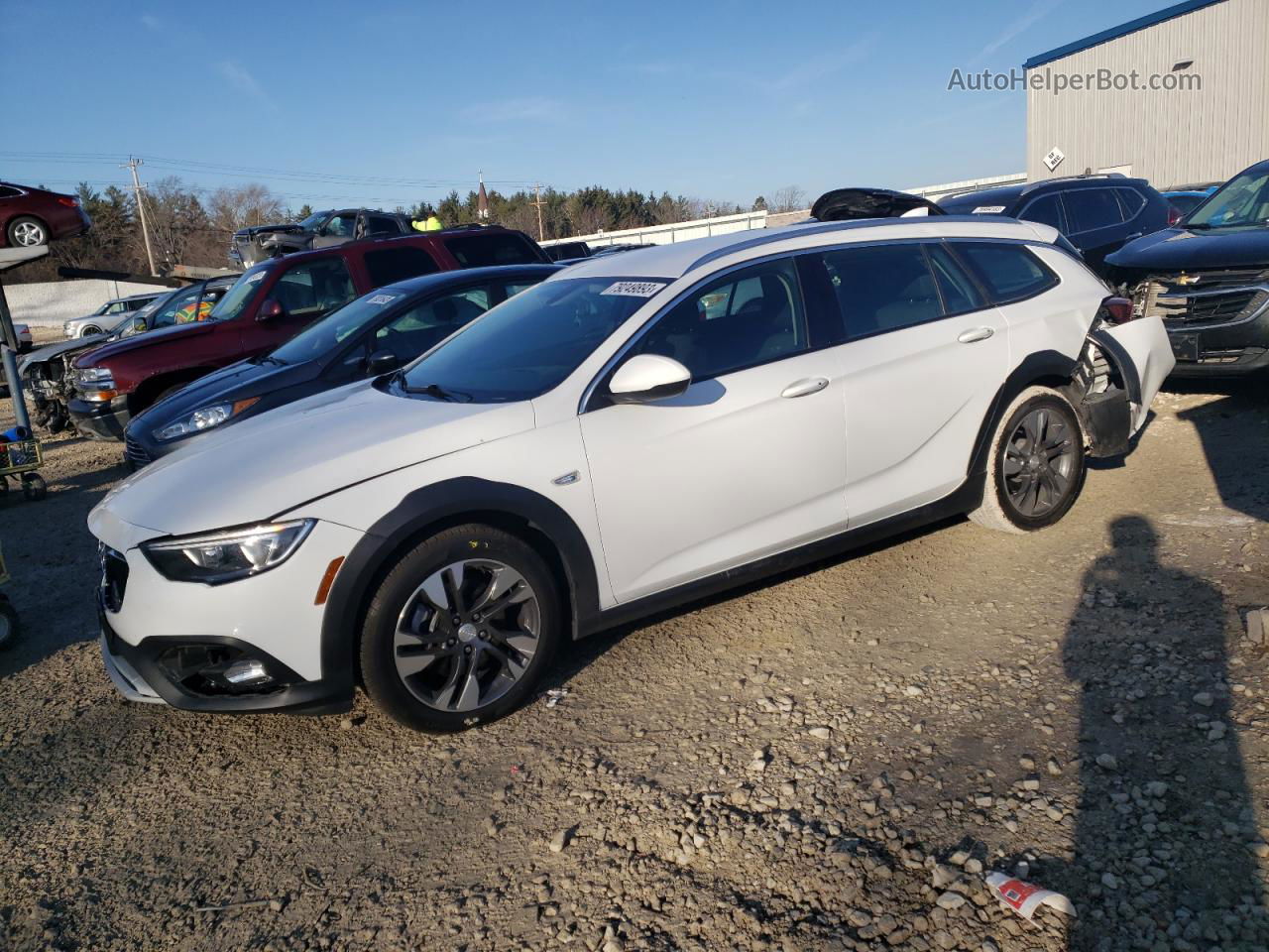 2018 Buick Regal Tourx Preferred White vin: W04GU8SX2J1094657