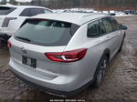 2018 Buick Regal Tourx Essence Silver vin: W04GV8SX4J1093684