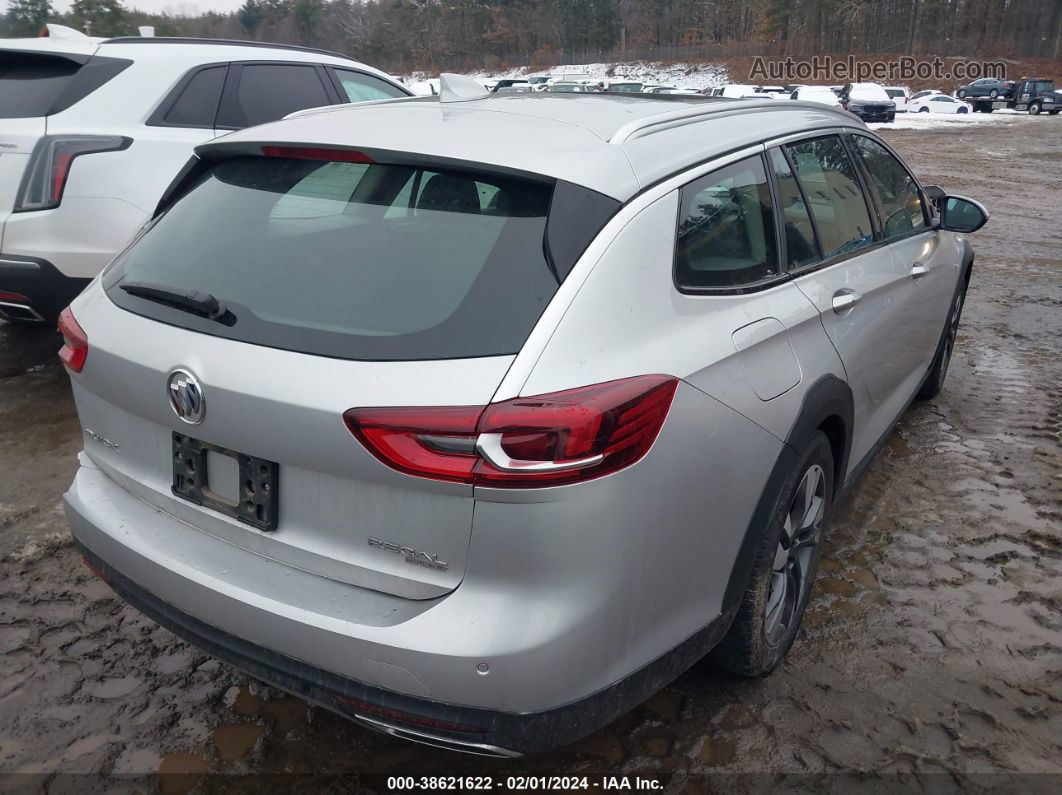 2018 Buick Regal Tourx Essence Серебряный vin: W04GV8SX4J1093684