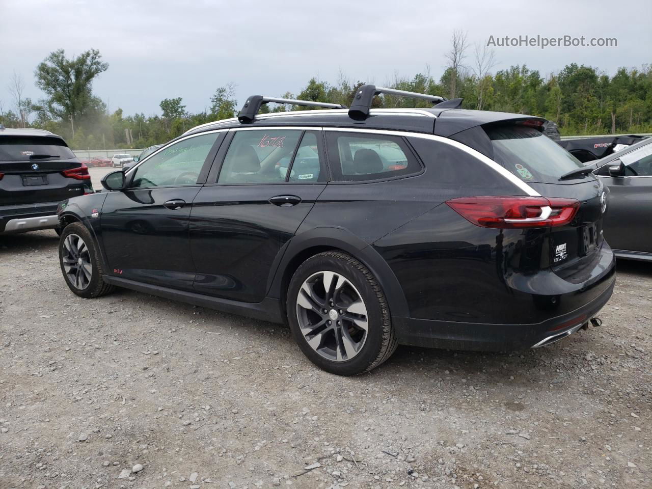 2018 Buick Regal Tourx Essence Черный vin: W04GV8SX8J1095065